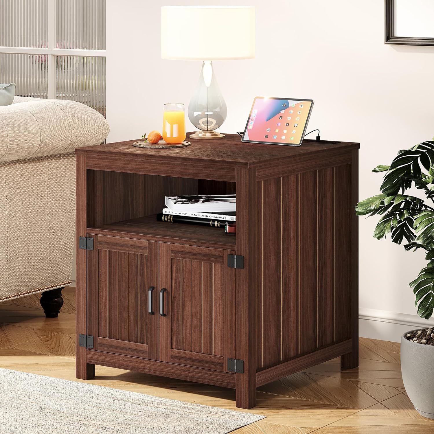 Vividwood Farmhouse End Table‌ - 23.6"W Side Table with Charging Station